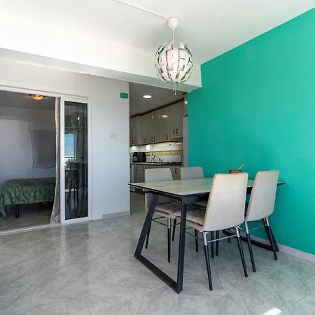 Apartment Rentafive Edificio Neptuno Primera Linea *
