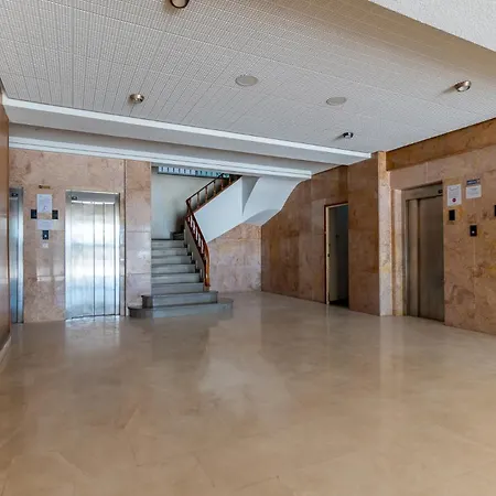 Rentafive Edificio Neptuno Primera Linea Apartment